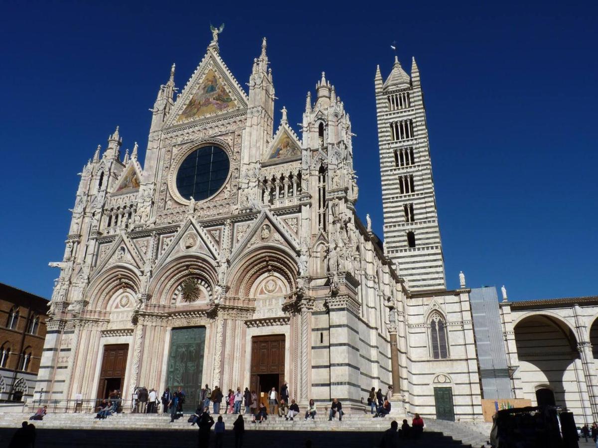 Gli Archi Nel Cuore Di Siena Luaran gambar